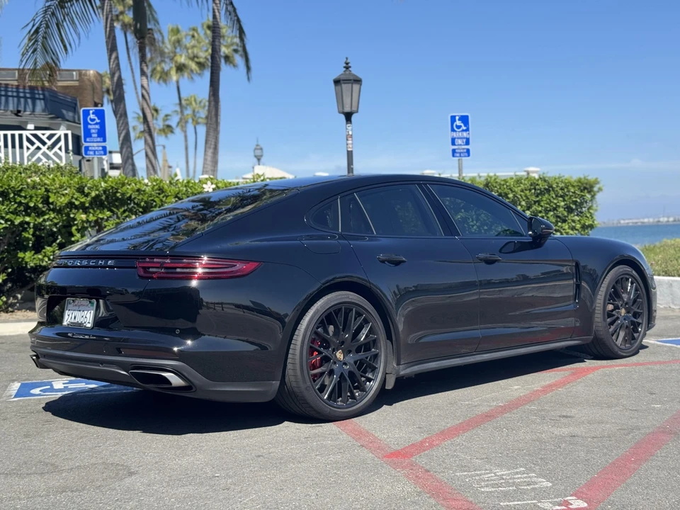 2018 Porsche 971 Panamera - Image 17 of 31