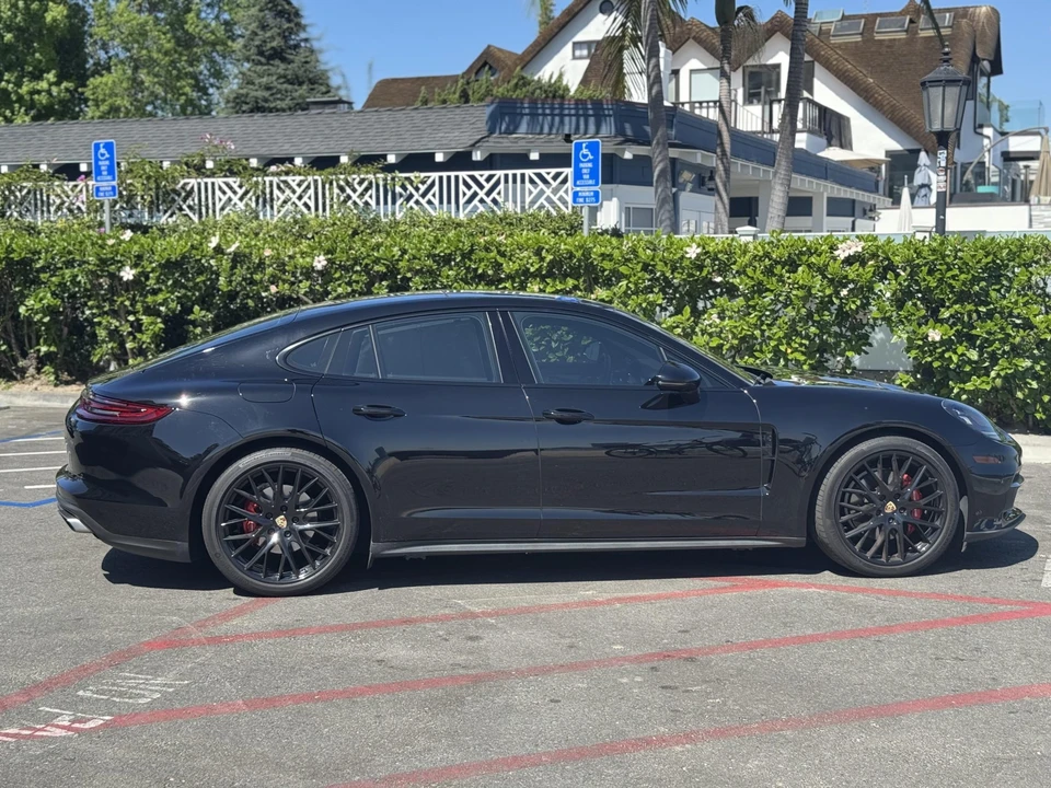 2018 Porsche 971 Panamera - Image 16 of 31