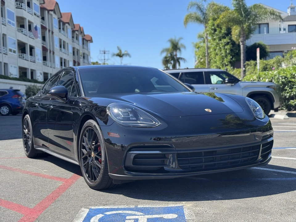 2018 Porsche 971 Panamera - Image 10 of 31