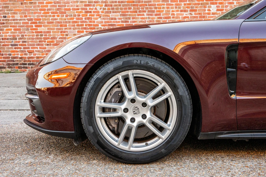 2018 Porsche 971 Panamera - Image 14 of 31