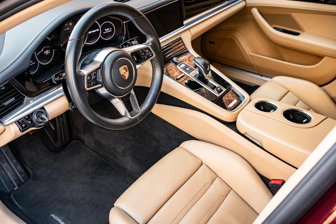 2018 Porsche 971 Panamera - Image 30 of 31