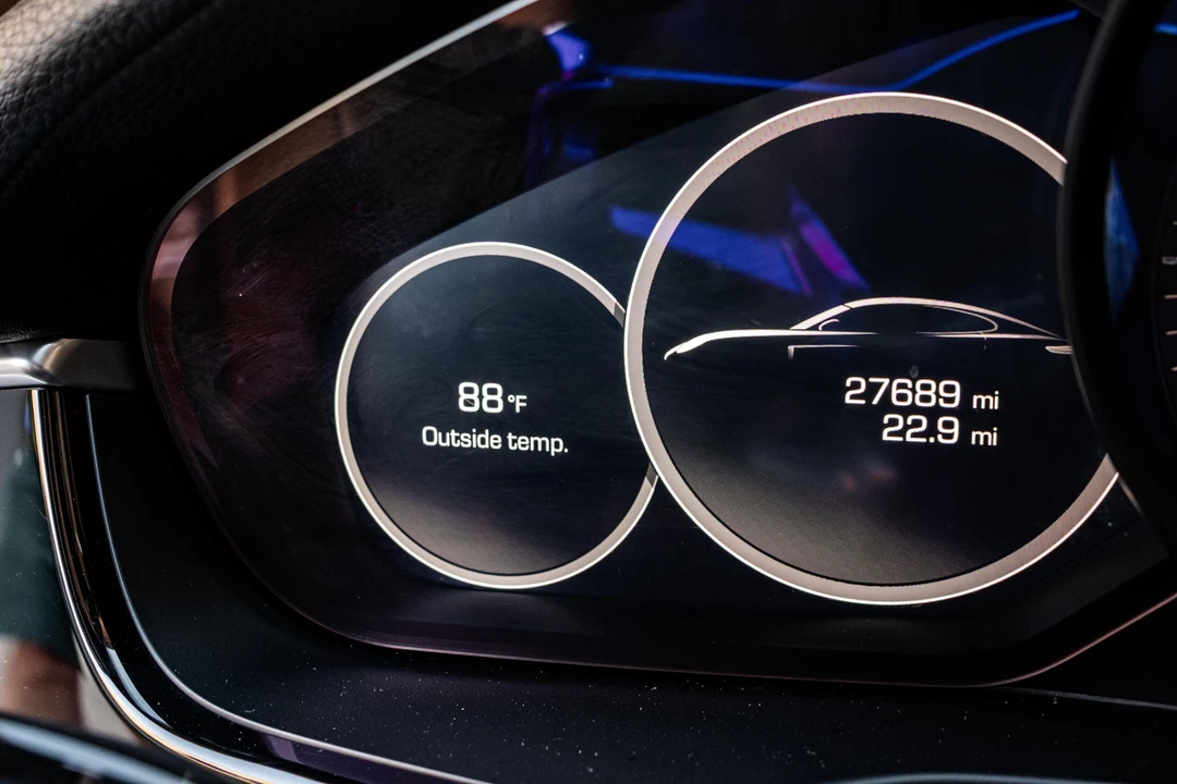 2018 Porsche 971 Panamera - Image 28 of 31