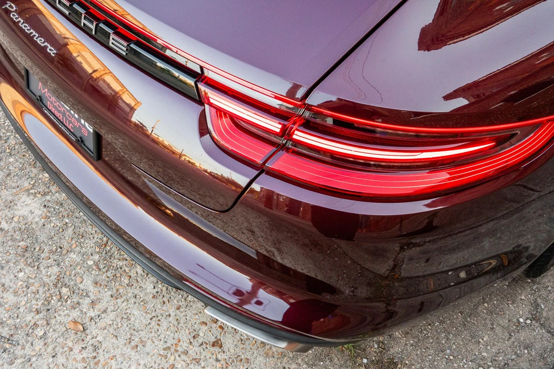2018 Porsche 971 Panamera - Image 17 of 31