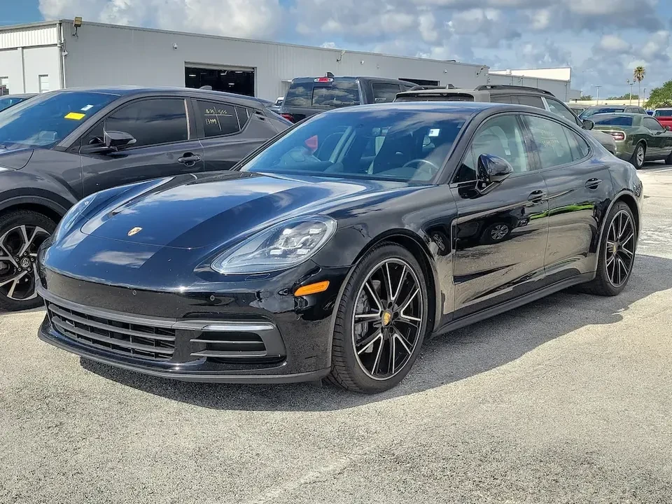 2018 Porsche 971 Panamera - Image 9 of 10