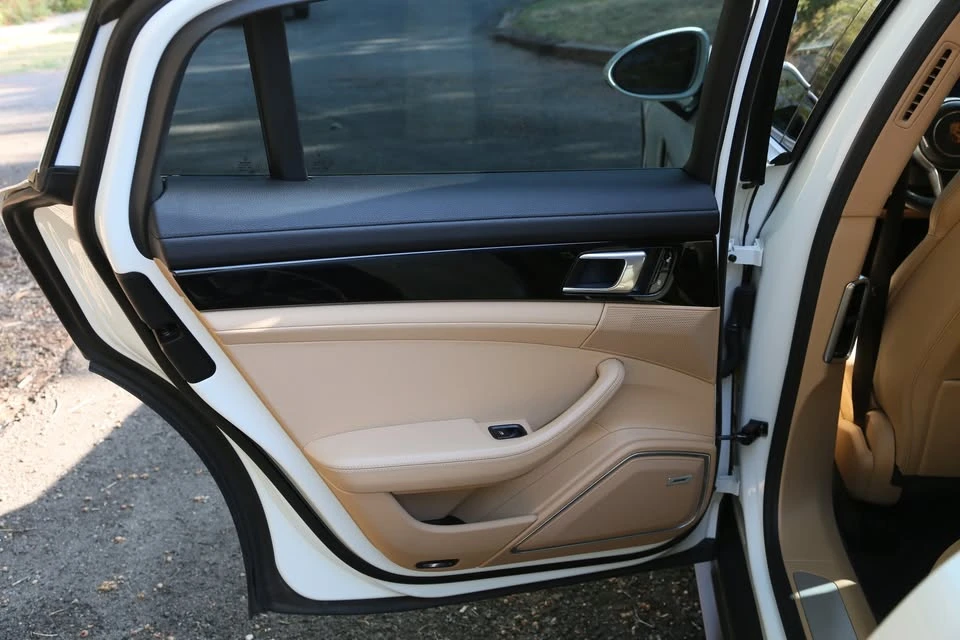 2018 Porsche 971 Panamera - Image 15 of 19