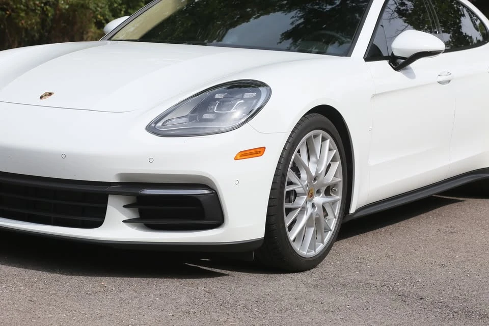 2018 Porsche 971 Panamera - Image 17 of 19