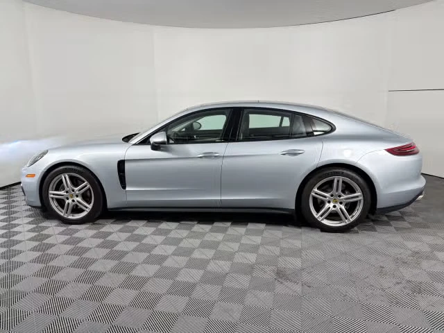 2018 Porsche 971 Panamera - Image 10 of 31