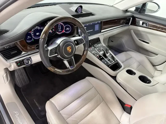 2018 Porsche 971 Panamera - Image 30 of 31