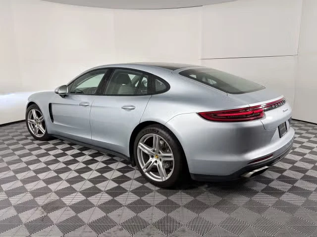 2018 Porsche 971 Panamera - Image 18 of 31
