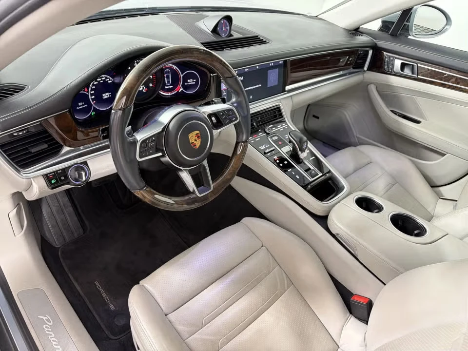 2018 Porsche 971 Panamera - Image 27 of 31