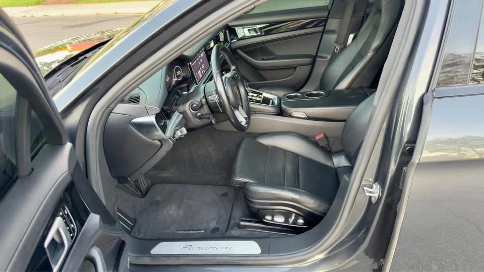 2018 Porsche 971 Panamera - Image 9 of 19