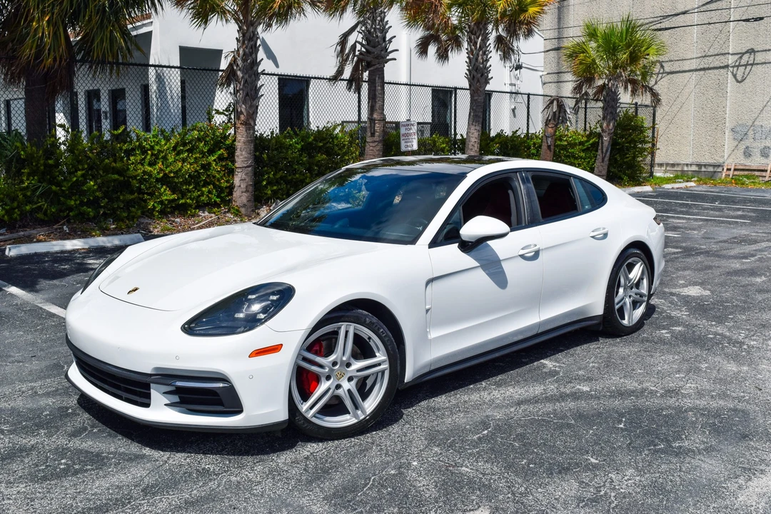 2018 Porsche 971 Panamera - Image 5 of 31