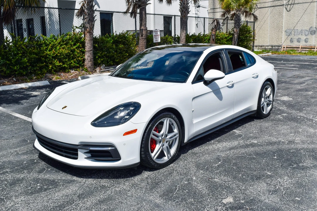 2018 Porsche 971 Panamera - Image 4 of 31