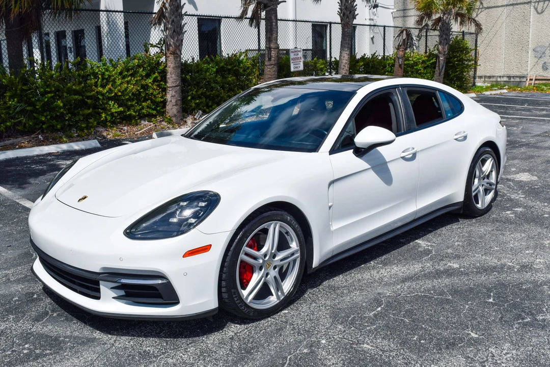 2018 Porsche 971 Panamera - Image 3 of 31