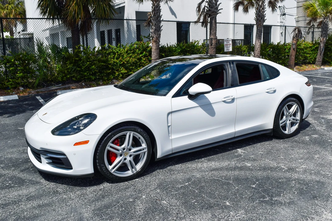 2018 Porsche 971 Panamera - Image 7 of 31