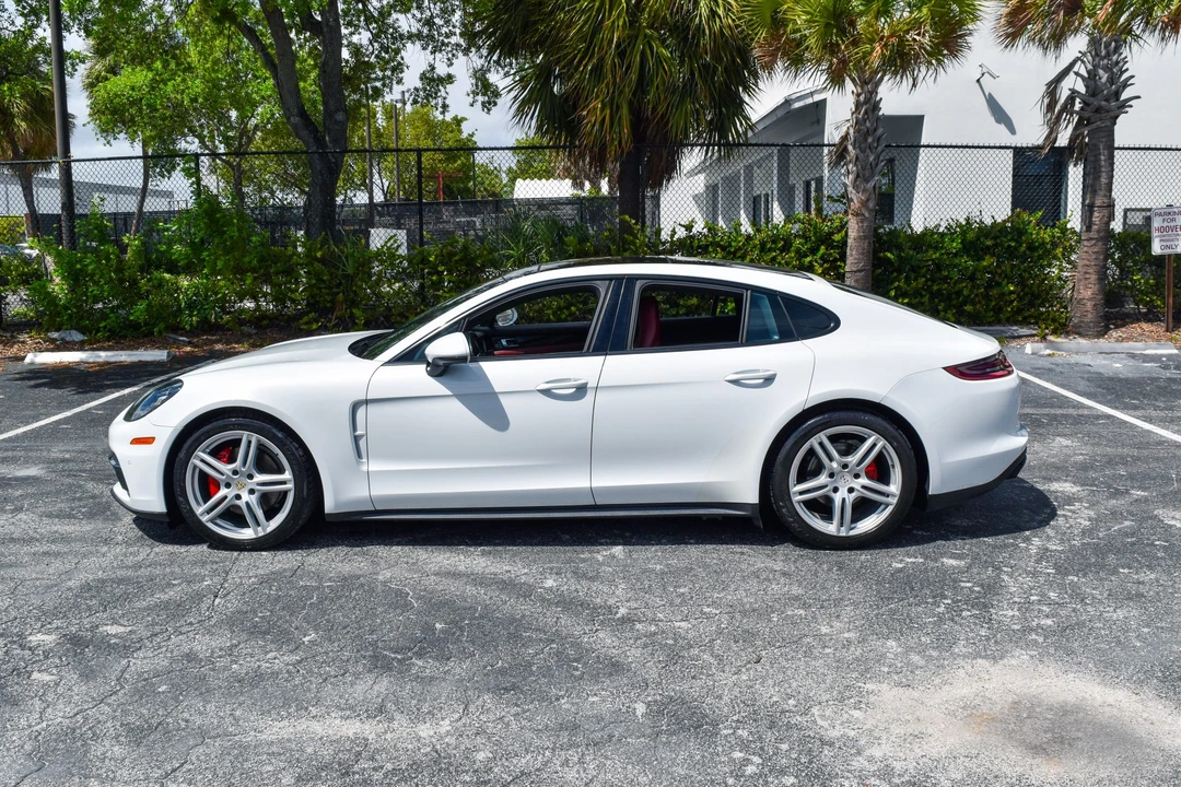 2018 Porsche 971 Panamera - Image 10 of 31