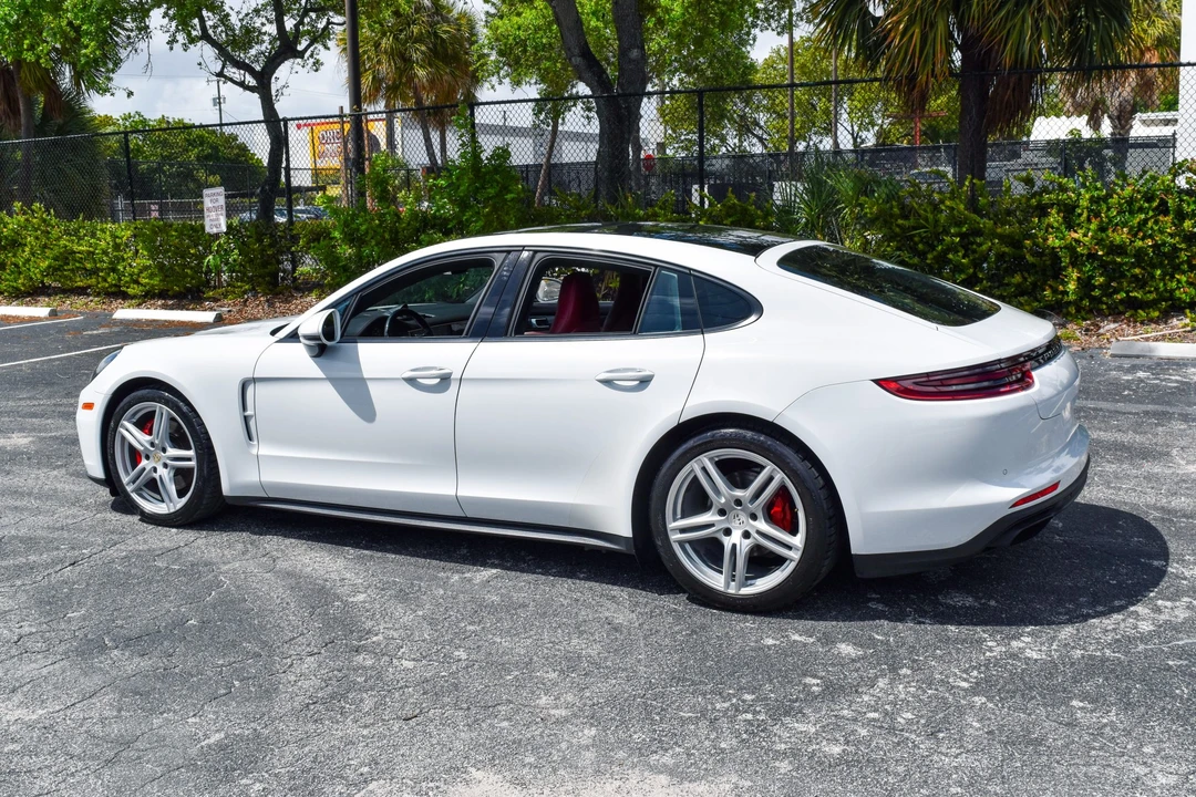 2018 Porsche 971 Panamera - Image 15 of 31