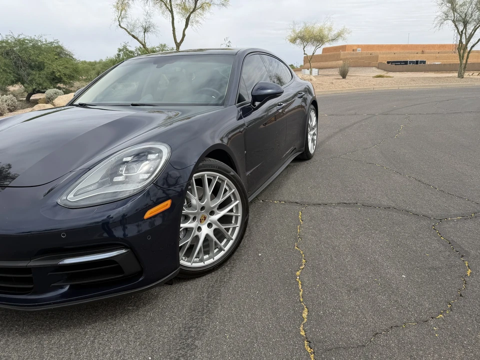 2018 Porsche 971 Panamera - Image 19 of 31