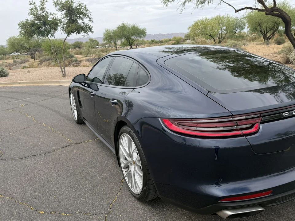 2018 Porsche 971 Panamera - Image 25 of 31