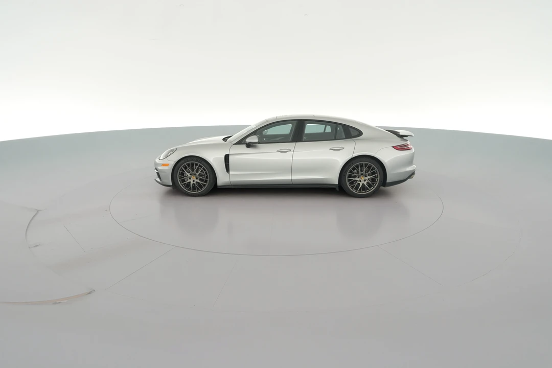 2018 Porsche 971 Panamera - Image 29 of 31
