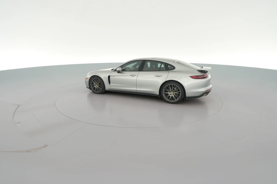 2018 Porsche 971 Panamera - Image 30 of 31