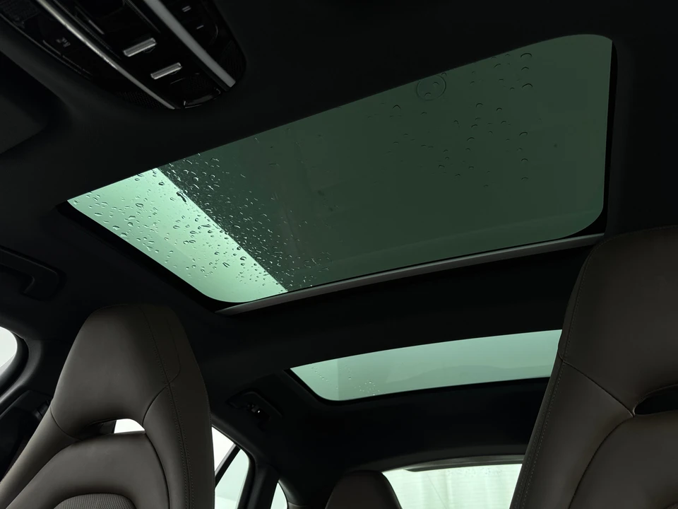 2018 Porsche 971 Panamera - Image 4 of 31