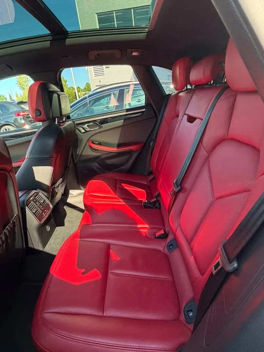 2018 Porsche Macan S - Image 11 of 14