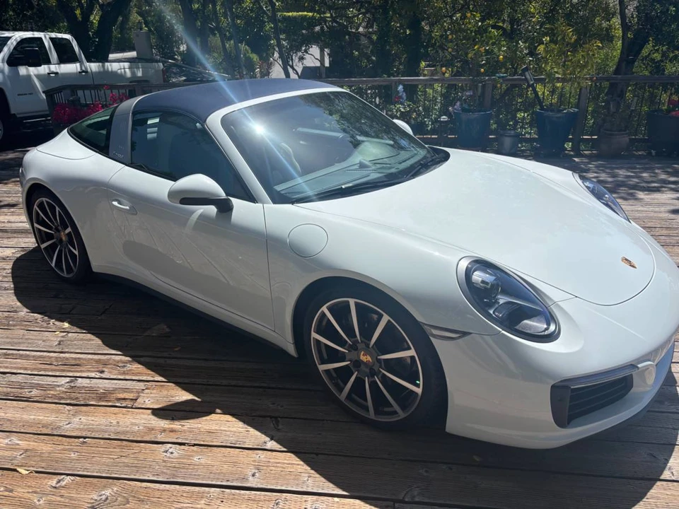 2018 Porsche 991 Targa 4 & 4S - Image 11 of 24