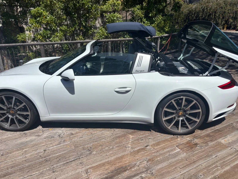 2018 Porsche 991 Targa 4 & 4S - Image 16 of 24