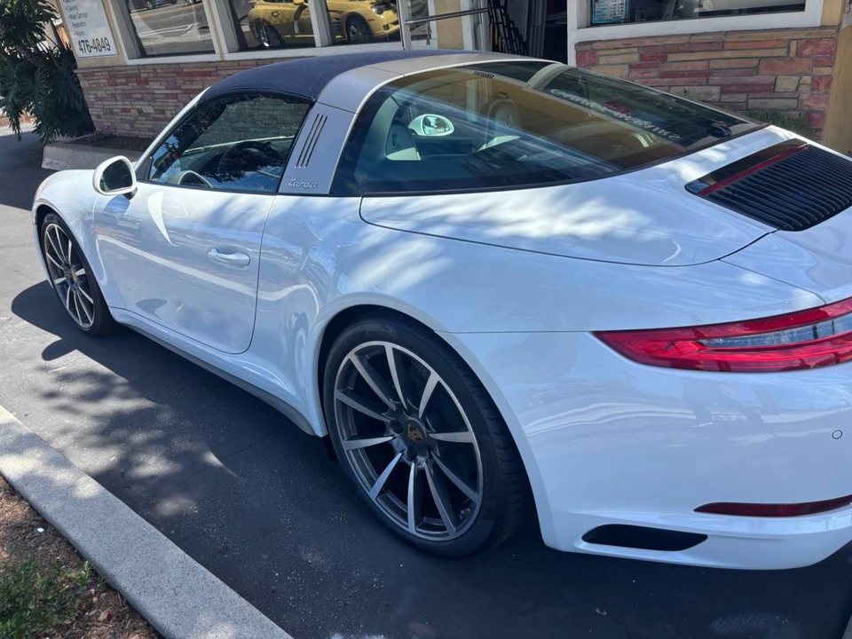 2018 Porsche 991 Targa 4 & 4S - Image 2 of 23