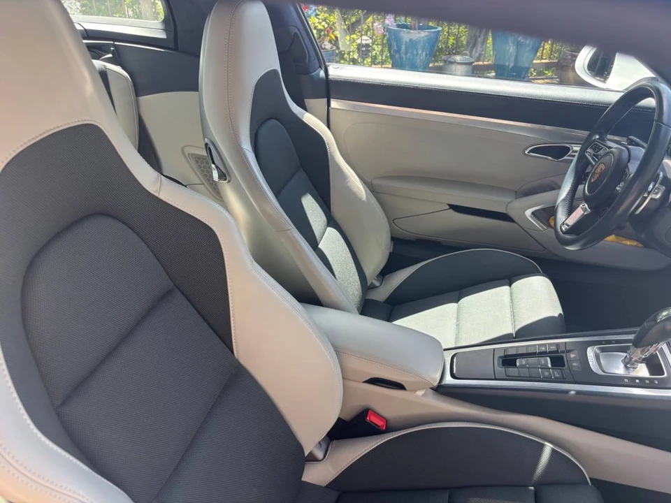2018 Porsche 991 Targa 4 & 4S - Image 17 of 23