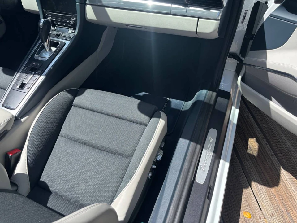 2018 Porsche 991 Targa 4 & 4S - Image 21 of 23