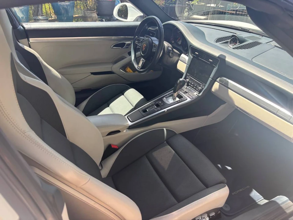 2018 Porsche 991 Targa 4 & 4S - Image 16 of 23