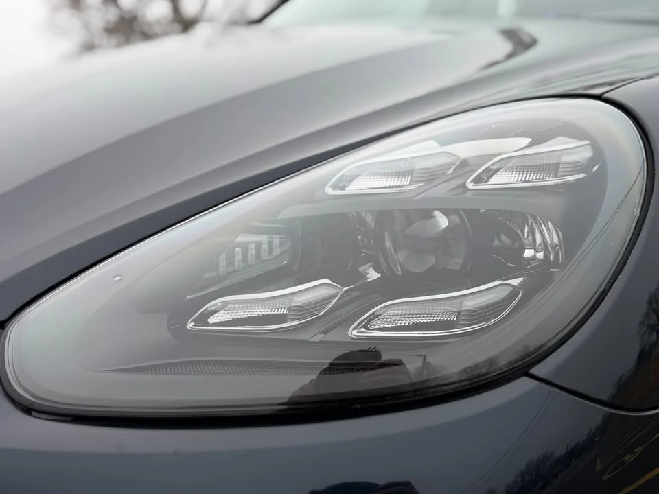 2018 Porsche 958 Cayenne - Image 8 of 14