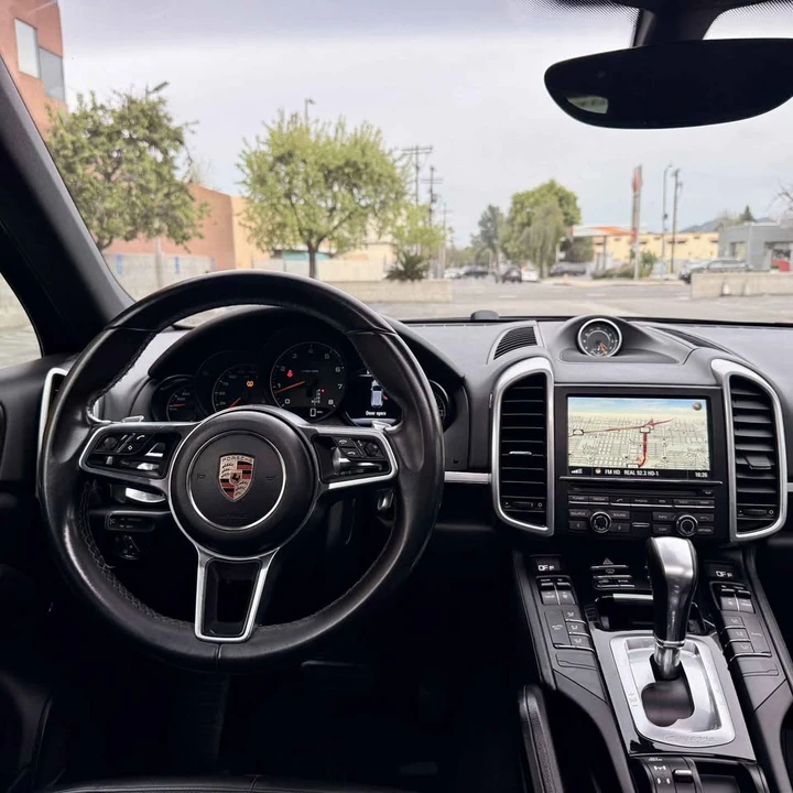 2018 Porsche 958 Cayenne - Image 7 of 19