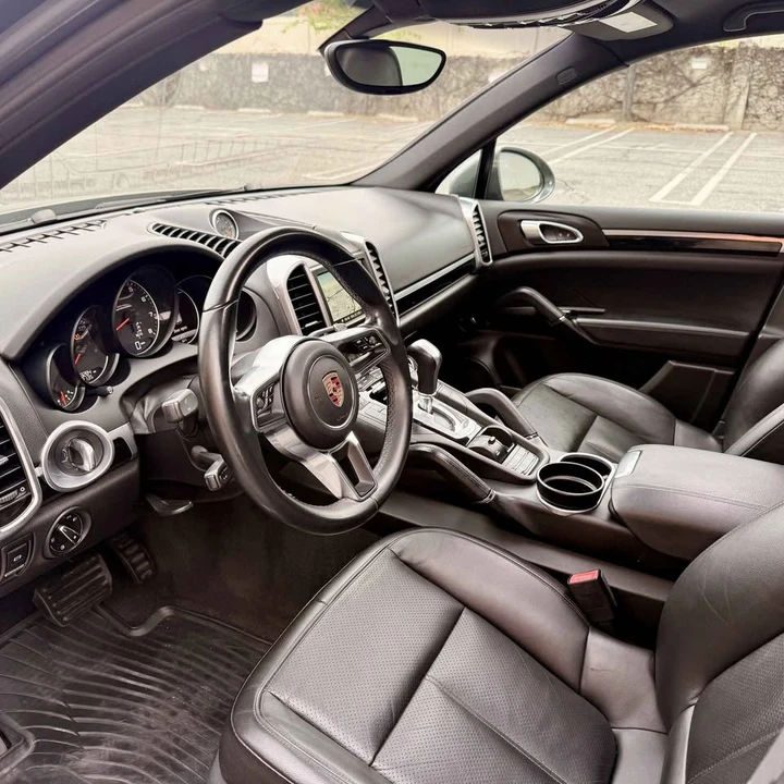 2018 Porsche 958 Cayenne - Image 5 of 19