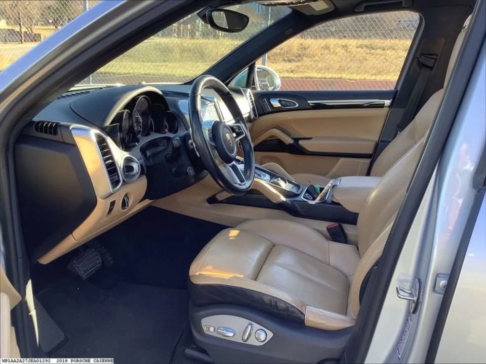 2018 Porsche 958 Cayenne - Image 7 of 9