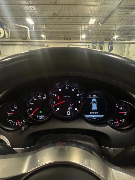 2018 Porsche 958 Cayenne - Image 10 of 10