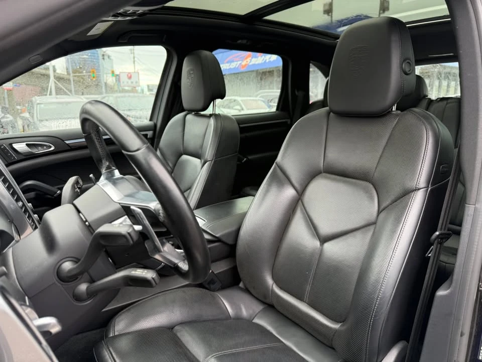 2018 Porsche 958 Cayenne - Image 10 of 20