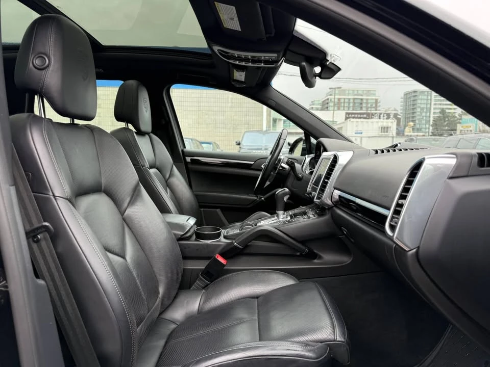 2018 Porsche 958 Cayenne - Image 15 of 20