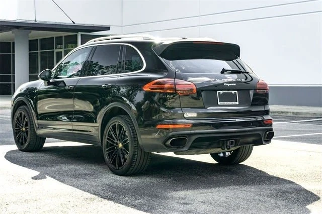 2018 Porsche 958 Cayenne - Image 2 of 20