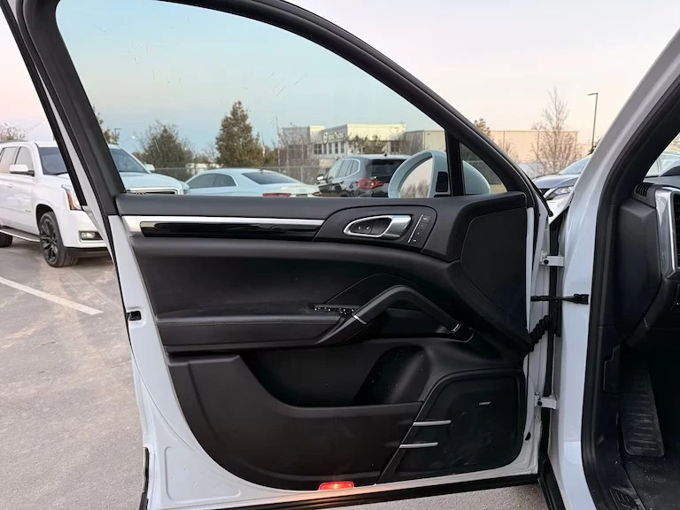 2018 Porsche 9Y0/9Y3 Cayenne - Image 6 of 19