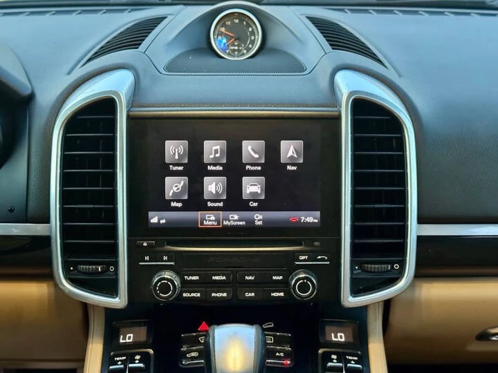 2018 Porsche 958 Cayenne - Image 15 of 20