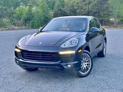 2018 Porsche Cayenne Base SUV