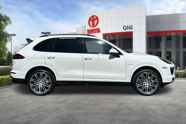 2018 Porsche 958 Cayenne S - Image 2 of 19