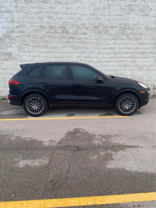 2018 Porsche 958 Cayenne - Image 3 of 10