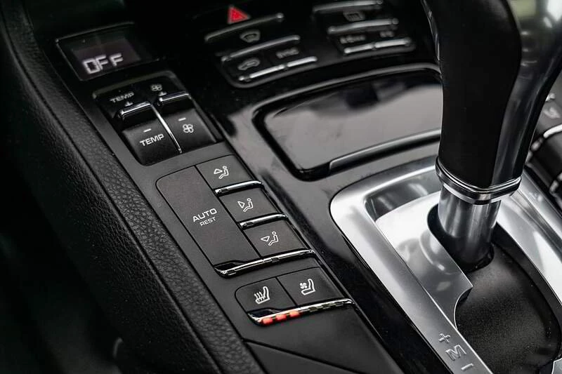 2018 Porsche 958 Cayenne - Image 9 of 11