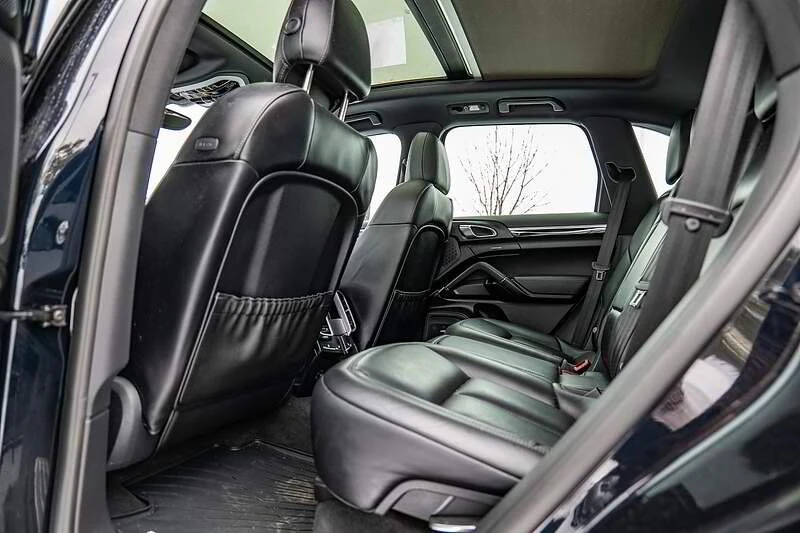 2018 Porsche 958 Cayenne - Image 4 of 11