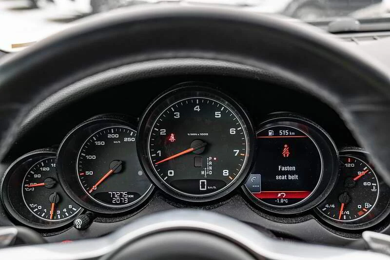 2018 Porsche 958 Cayenne - Image 16 of 17