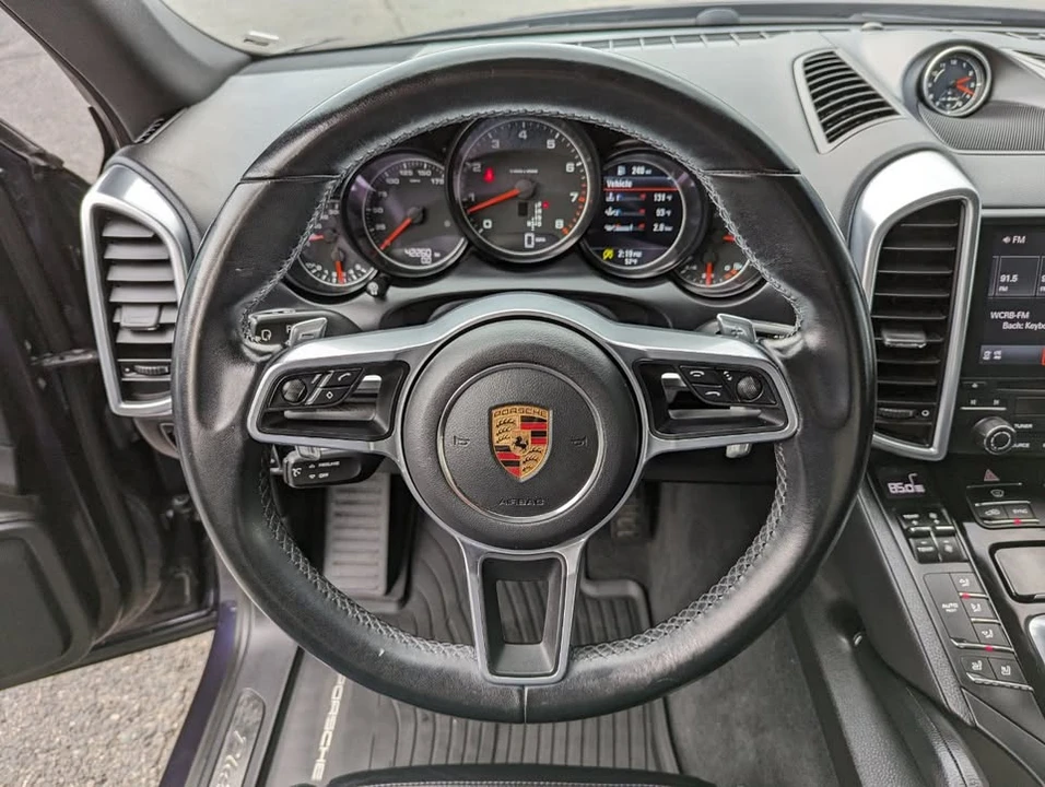 2018 Porsche 958 Cayenne - Image 10 of 17